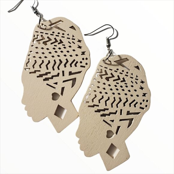 Bohemian Wooden Drop Lightweight Earrings - Picture 4 of 5